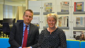 Samuel Broman och Linda Ahlbäck. Samuel Broman och Linda Ahlbeck från Korsholmsfullmäktige.