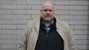 Petri Palin är den enda sannfinländaren i Raseborgs stadsfullmäktige. En bild på Petri Palin