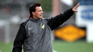 Marko Saloranta känner Sjöholm från juniorlandslagen. Marko Saloranta har lång erfarenhet som tränare inom damfotbollen.