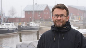 Controller Ilkka Rissanen hoppas fortfarande att yrkesfiskarna skulle kunna utnyttja fiskhallen i Joddböle. Ilkka Rissanen