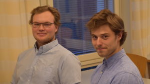 Anton Nordberg och Mattias Simberg studerar till byggmästare och byggnadsingenjör vid Novia i Ekenäs. Studerandena Anton Nordberg och Mattias Simberg
