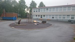 Skadegörelse på Sundom skolgård Klätterställningen är vandaliserad vid Sundom skola i Vasa.