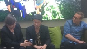 Antti Tuomola (till vänster), Timo Santala och Jyrki Vanamo höll presskonferens på onsdagen. Restaurangdagen har så många fans världen över, att flera hundra följde med livestreamingen på webben. Restaurandagens skapare.