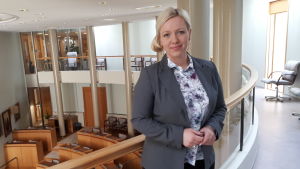 Johanna Holmäng (SFP), fullmäktigeordförande i Pedersöre. Johanna Holmäng