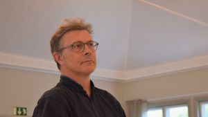 Ville Sandqvist är ordförande för Finlands svenska skådespelarförbund. Ville Sandqvist