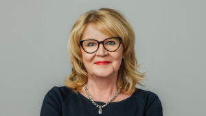 Eija Hakakarin potretti.
