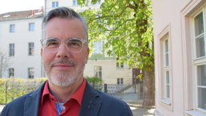 Ekkehard Kluge, vargmanager i den tyska delstaten Brandenburg Ekkehard Kluge, varg-management i den tyska delstaten Brandenburg