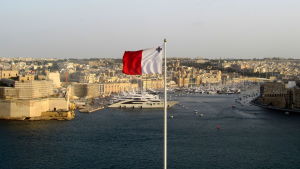Malta är EU:s minsta medlem. Önationen har prickats både för tvivelaktig medborgarskapshandel, korruption och för att vara genomfartsland för penningtvätt. Valletta.