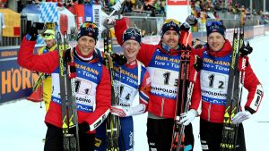 Lars Helge Birkeland, Johannes Bö, Emil Hegle Svendsen och Tarjei Bö efter stafettsegern i Ruhpolding i fredags. Lars Helge Birkeland, Johannes Bö, Emil Hegle Svendsen och Tarjei Bö efter stafettsegern i Ruhpolding.