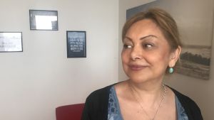 Djamileh Daraei jobbade tidigare som kock och hon hade en restaurang tillsammans med sin man. Kockjobbet blev med tiden allt stressigare, så hon bestämde sig för att byta bransch och utbildade sig till florist. Djamileh Daraei
