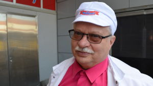 Veijo Votkin grundade sin köttfabrik och partihandel inom köttprodukter år 1978. Veijo Votkin