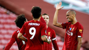 Liverpool har spelat hem många poäng trots skadorna. Fabinho (till höger) som firar sitt 3–0-mål dominerade stort på Liverpools mittfält.