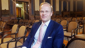 Claus Jerker Lindroos är chef för enheten för humanitär hjälp vid utrikesministeriet. Claus Lindroos, chef för humanitärt bistånd på UM.