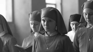 Agata Trzebuchowska elokuvassa Ida.
