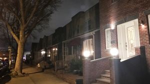Jimmy Cialella har byggt familjens hus, längst till höger, själv. Familjen Cialellas hus i en förort till Philadelphia.