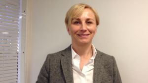 Mia Nykopp testar barn vid Folkhälsan. Mia Nykopp testar barn vid Folkhälsan.