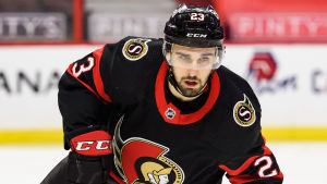 Spelaraffären den 13 februari: Cedric Paquette (på bild) och Alex Galchenyuk till Carolina, Ryan Dzingel till Ottawa. Cedric Paquette i Ottawas tröja.