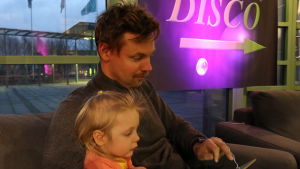 Martin och Tilda Brändström tyckte att den nya appen var engagerande Martin och Tilda Brännström testar den nya BUU-appen