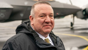 Direktör Steve Over vid Lockheed Martin. Myyntijohtaja Steve Over, Lockheed Martin.
