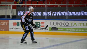Domarna vill inte prata med Henrik Tallinder. Henrik Tallinder i TPS-uniform, november 2015.