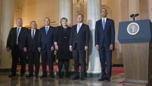 USA:s president Barack Obama tillsammans med de nordiska ledarna i Washington den 13 maj 2016. USA:s president Barack Obama tillsammans med de nordiska ledarna; Islands premiärminister Sigurður Ingi Jóhannsson, Danmarks premiärminister Lars Løkke Rasmussen, Sveriges premiärminister Stefan Löfven, Norges premiärminister Erna Solberg och Finlands Pre