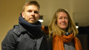 Sami Horttana och Sara Wilson. En man och en kvinna står bredvid varandra.