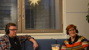 Kennet Lindholm och Kerstin Ståhlberg fredagssnackar den 12 december. Kennet Lindholm och Kerstin Ståhlberg i Fredagssnack.