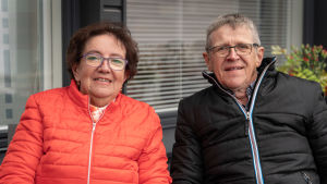 Siv och Roy Österås hör till de Kimitoöbor som fortfarande hoppas på att ett alldeles nytt kommunalt äldreboende ska byggas. Siv och Roy Österås.