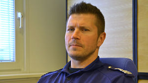 Kommssarie Freddie Cederlund har tagit in flera på jobb under skolavslutningsveckoslutet. Kommissarie Freddie Cederlund