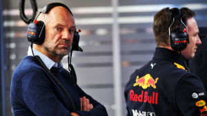 Adrian Newey är teknisk chef för Red Bull. Adrian Newey är teknisk chef för Red Bull.