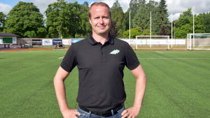 Jens Mattfolk är träningschef i Ekenäs IF. Porträttbild på Jens Mattfolk.