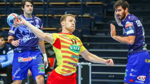 Jurij Lukjantjuk vass framåt i första halvlek. Yury Lukyanchuk, Cocks-Ademar Leon.