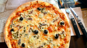 En del av pappadieten är pizza om man ska tro rykten på internet. En pizza Siciliana