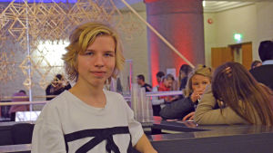 Vi vill med olika evenemang visa att museet är så mycket mer än bara gamla, dammiga föremål i vitrinskåp, säger Max Lindén från Nationalmuseet. Max Lindén jobbar på Nationalmuseet.