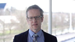 Stadsdirektör Patrik Nygrén tror nog att Pargas klarar av sina uppgifter men det blir kärvt. stadsdirektör Patrik Nygrén