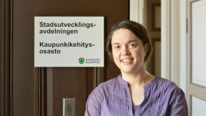 Fredrika Åkerö är utvecklingschef i Raseborg. Utvecklingschef Fredrika Åkerö