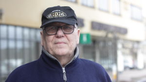 Stig Engman har en lång bakgrund som politiker i Pargas. Han har varit aktiv inom Socialdemokraterna i många år. stig engman