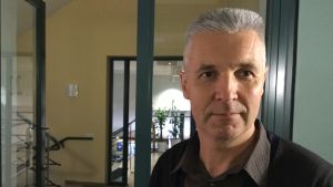 Artis Pabriks, fd försvarsminister. Artis Pabriks, lettisk europaparlamentariker och före detta försvars- och utrikesminister.