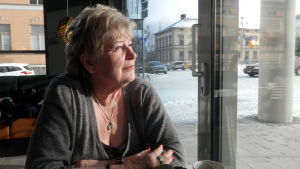 Sinikka Kondracka i Jakobstad Sinikka Kondracka är bekymrad för förhållandet mellan finskt och svenskt i Jakobstad