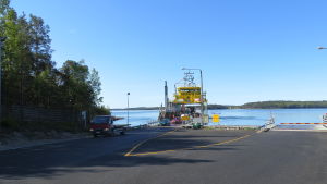 En broförbindelse till Nagu står högt på önskelistan i Åbolands skärgård. nagu färjfäste