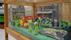 Biblioteket firar 150 år med bland annat utställningar och sagosunder. utställning vid biblioteket vid s:t karins