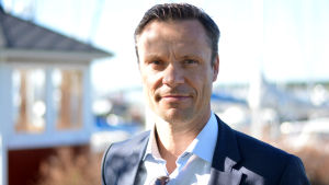 Robert Nyman i Ingå hade önskat en kommunbaserad modell, för att Ingå bättre skulle få sin röst hörd. Personporträtt på Robert Nyman.