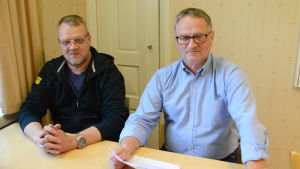 Göran Ek och Tage Lönnroth. Fiskeövervakare Göran Ek och chef för friluftsområden Tage Lönnroth i Borgå.