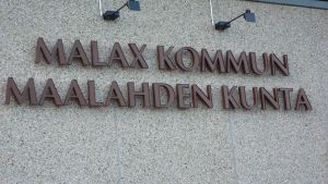 Malax kommun har fått beröm för sin servicenivå, åttonde bäst i landet visade en undersökning nyligen. Nu vill man bli bättre också på närdemokrati. Malax kommun