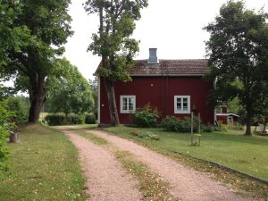 Heikkilä bor på ett idylliskt ställe på Kimitoön. Han har nu fast anställning och bara några år kvar till pensionen.