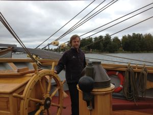 Allan Palmer är kapten på briggen Tre kronor Allan Palmer är kapten på briggen Tre Kronor