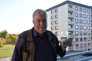 Tomy Wass behöver inte längre askkoppen på kontorets balkong. Att sluta röka var svårt men inte omöjligt.