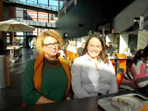 Aino Kajanus och Inger Fabritius har både gjort sin praktik på Bolarskogs sjukhus långvårdsavdelning.