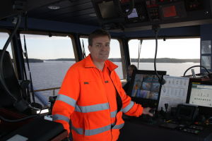 Befälhavare Jan Persson är glad att passagerarna är nöjda med servicen ombord.