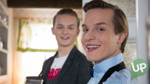 Kuvassa Osku Haavisto (Atte Reunanen) ja Jani Hellemaa (Valtteri Hellemaa).